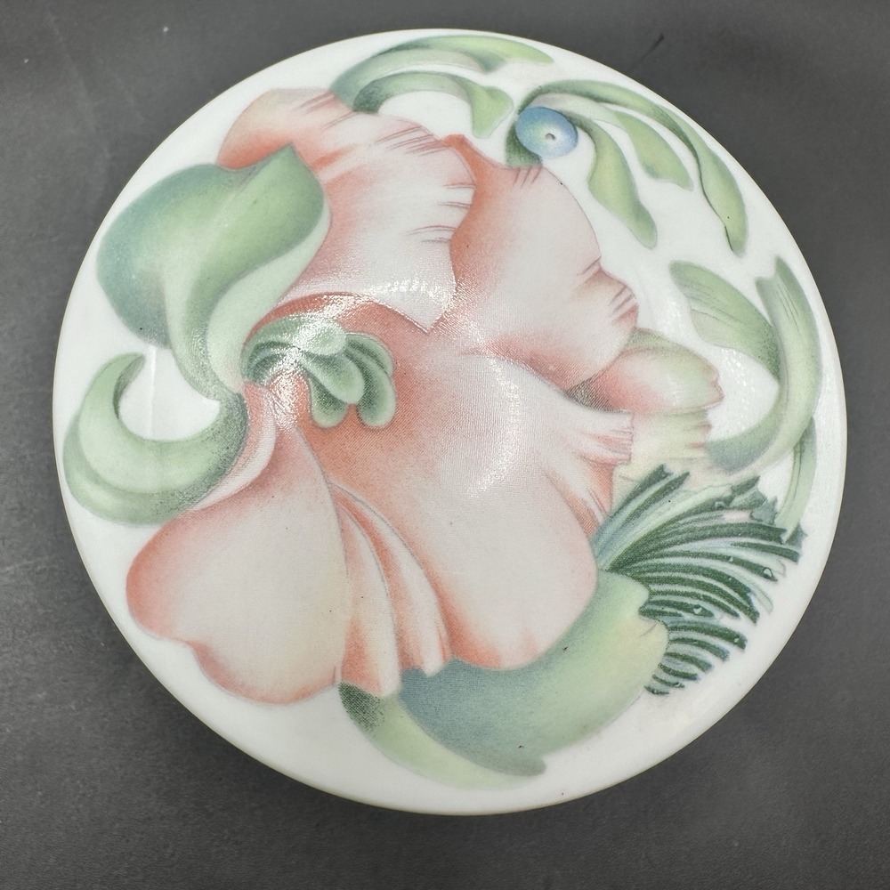 Porcelain d'Art Limoges Made in France Anais Anais Trinket Box Floral Cottage 3"